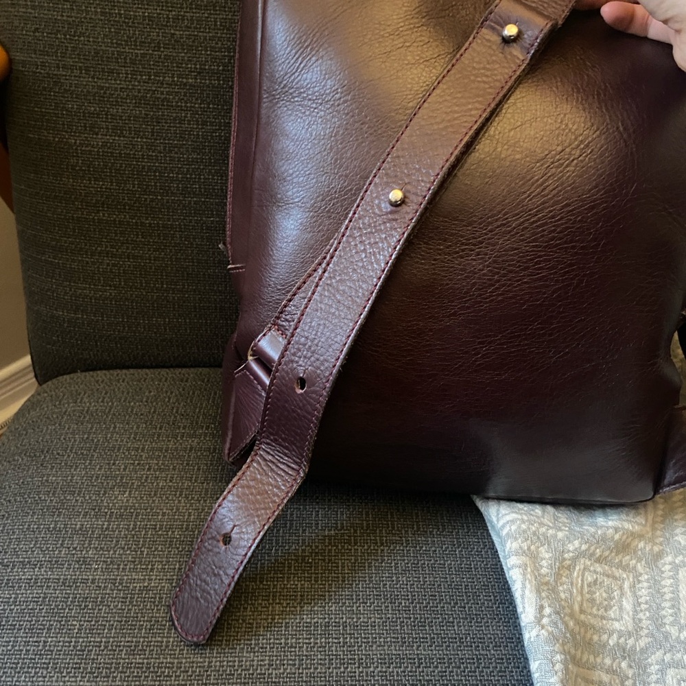 Mossi Leather Backpack - Deep Burgundy - Picture 4 of 11